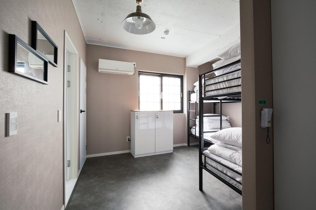 Story In Jeju Guesthouse Ngoại thất bức ảnh